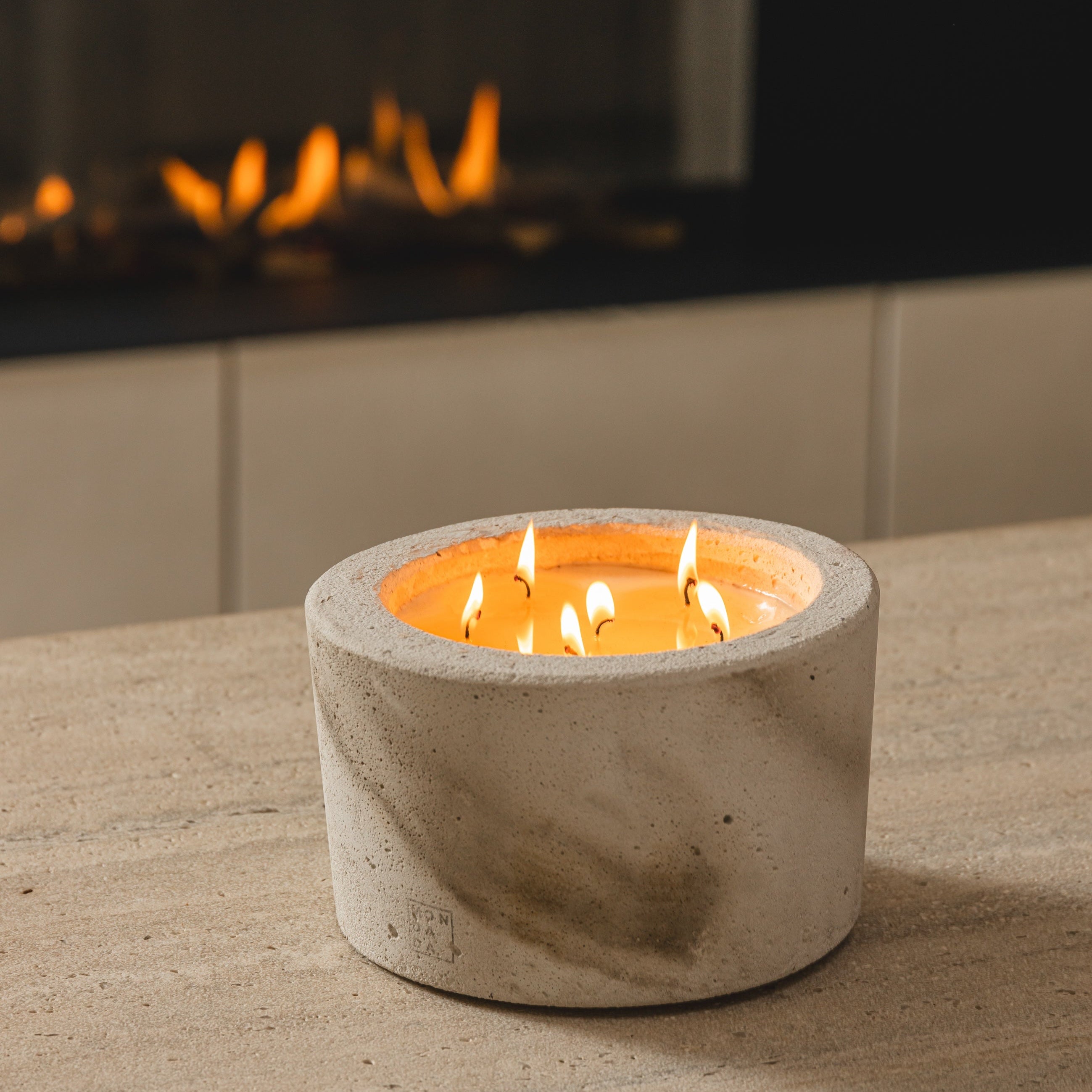 INDOOR MINÉREL LARGE CANDLE - GREY