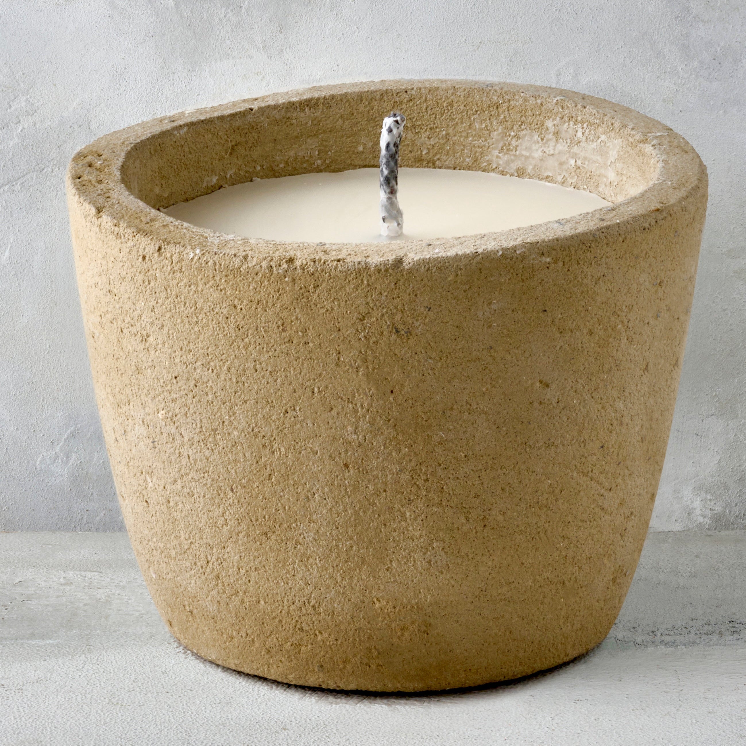 XL OUTDOOR MINÉREL CANDLE WITH COVER