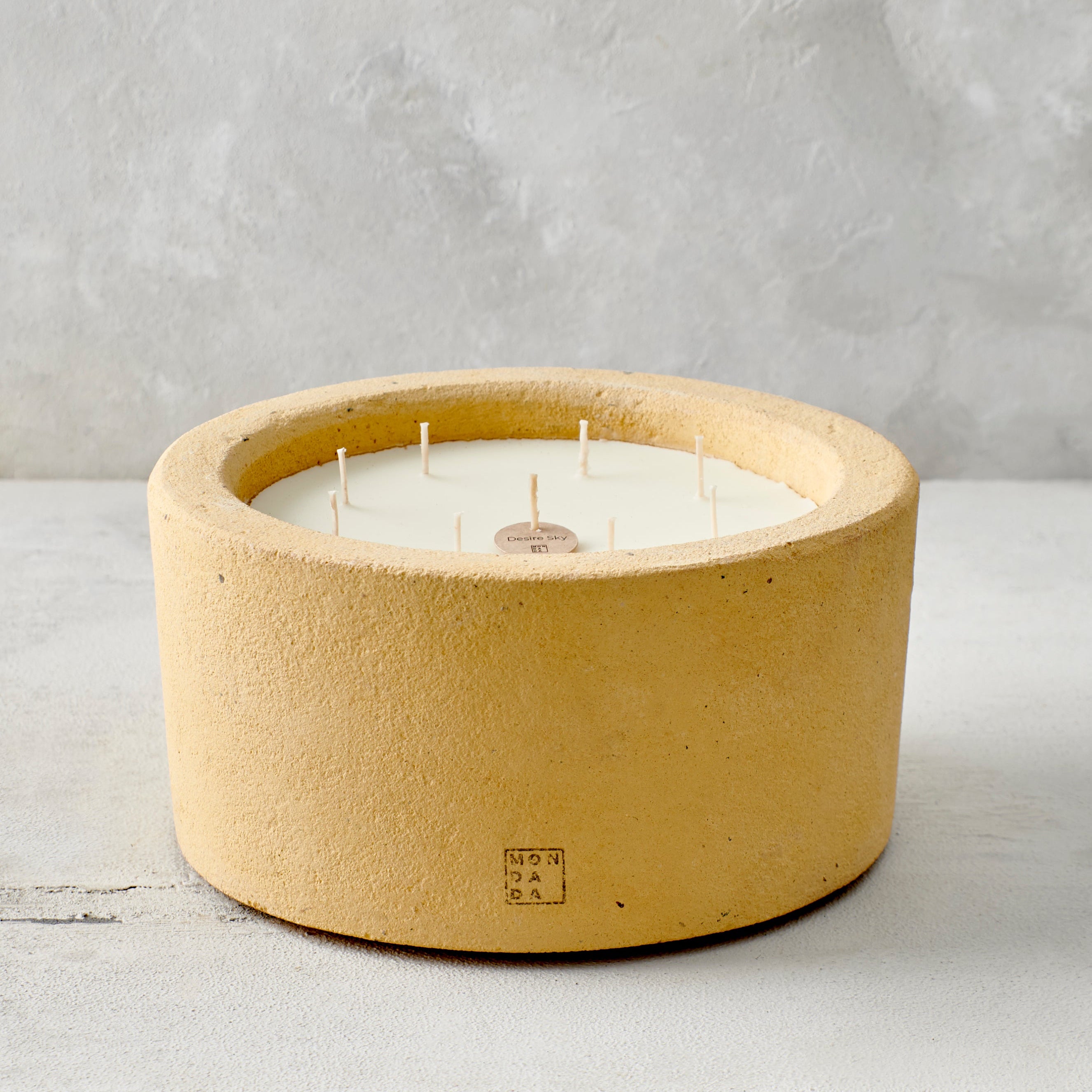 XL INDOOR MINÉREL CANDLE - MUSTARD