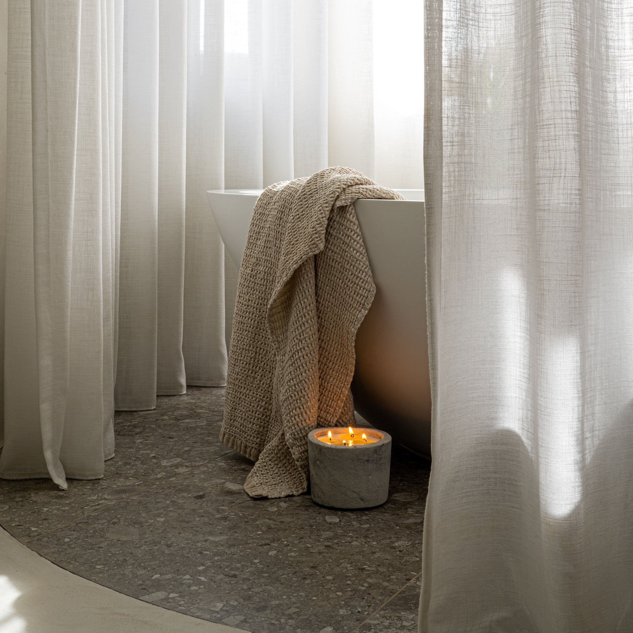 INDOOR MINÉREL MEDIUM CANDLE  - GREY