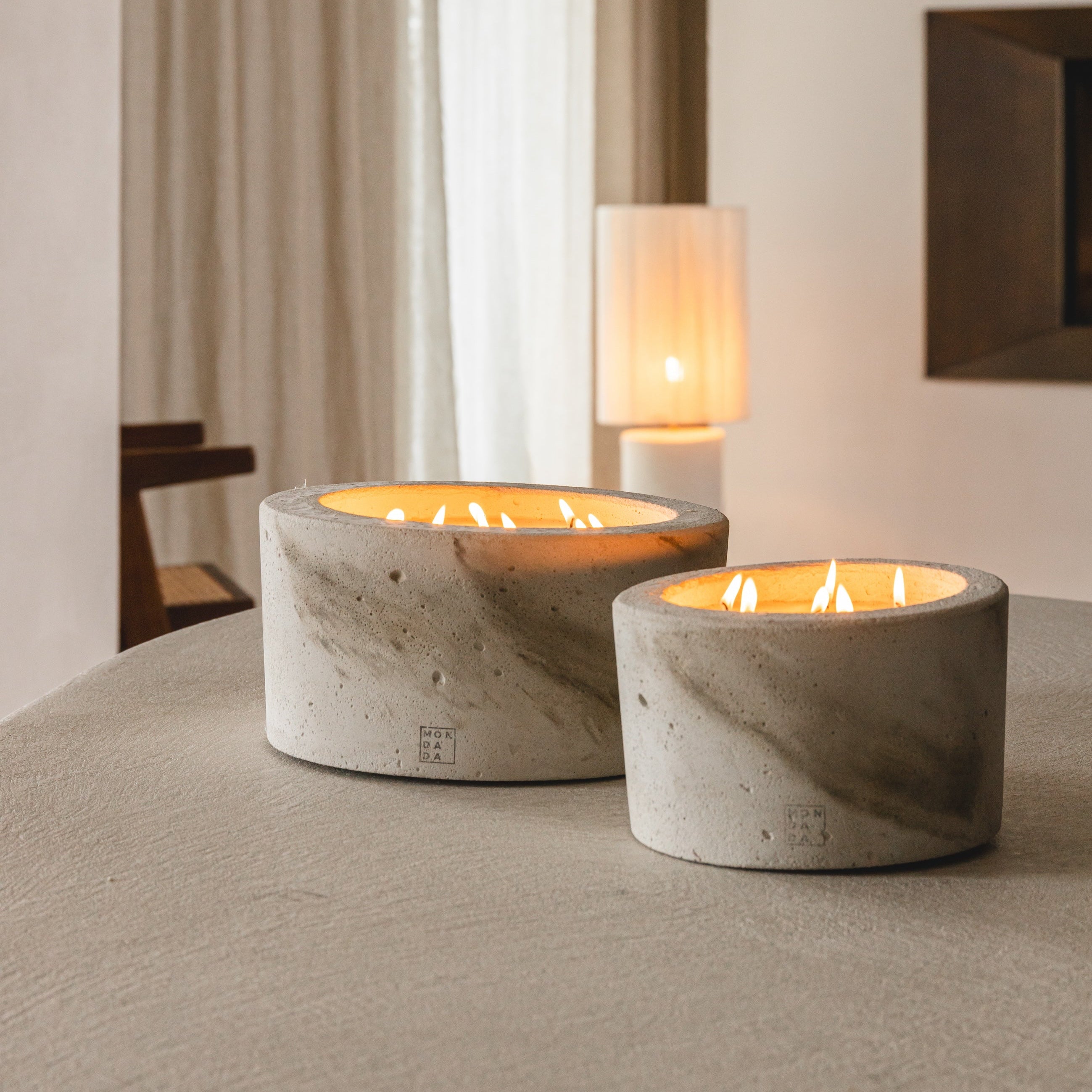 XL INDOOR MINÉREL  CANDLE - GREY