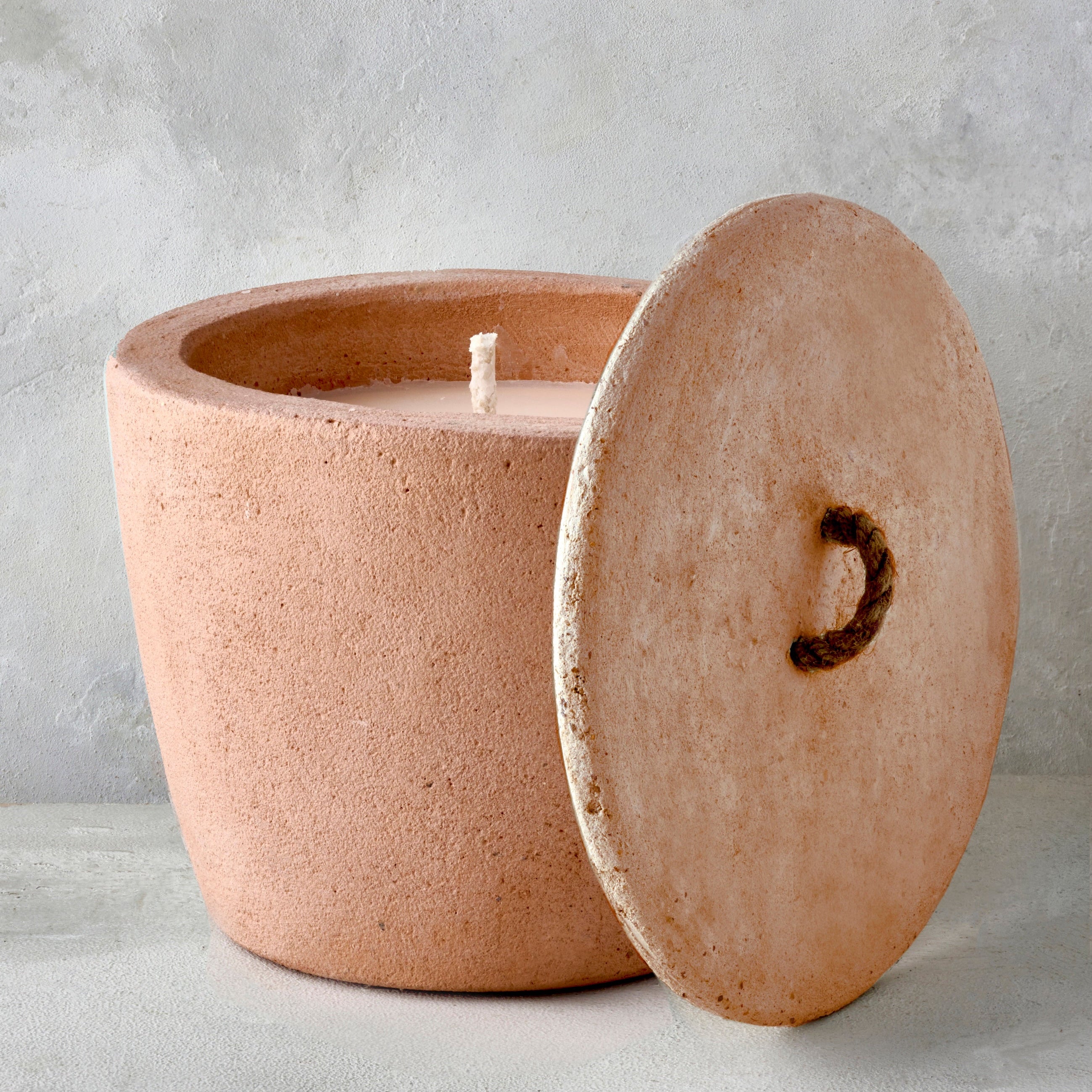 XL OUTDOOR MINÉREL CANDLE WITH COVER