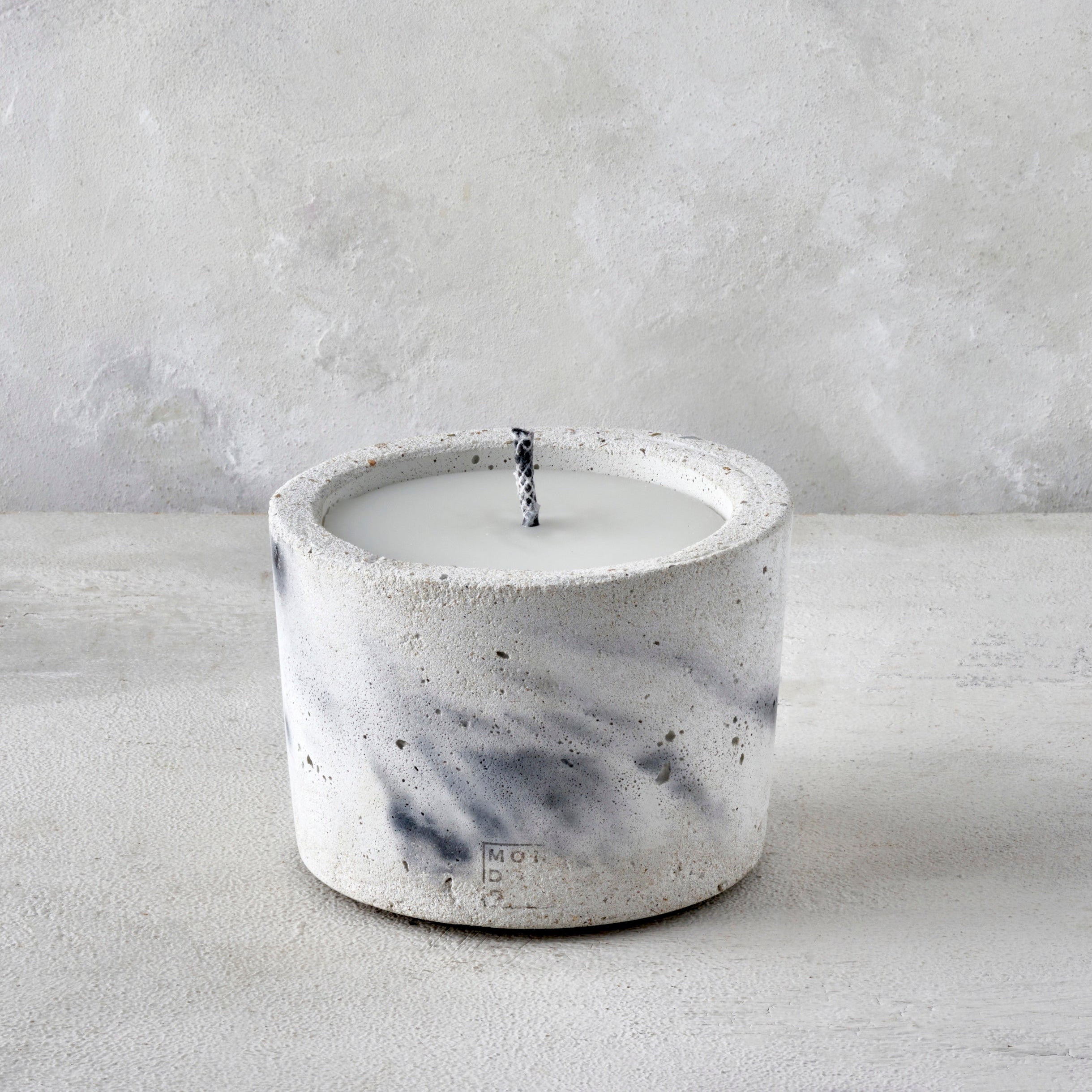 OUTDOOR MINÉREL TABLE CANDLE