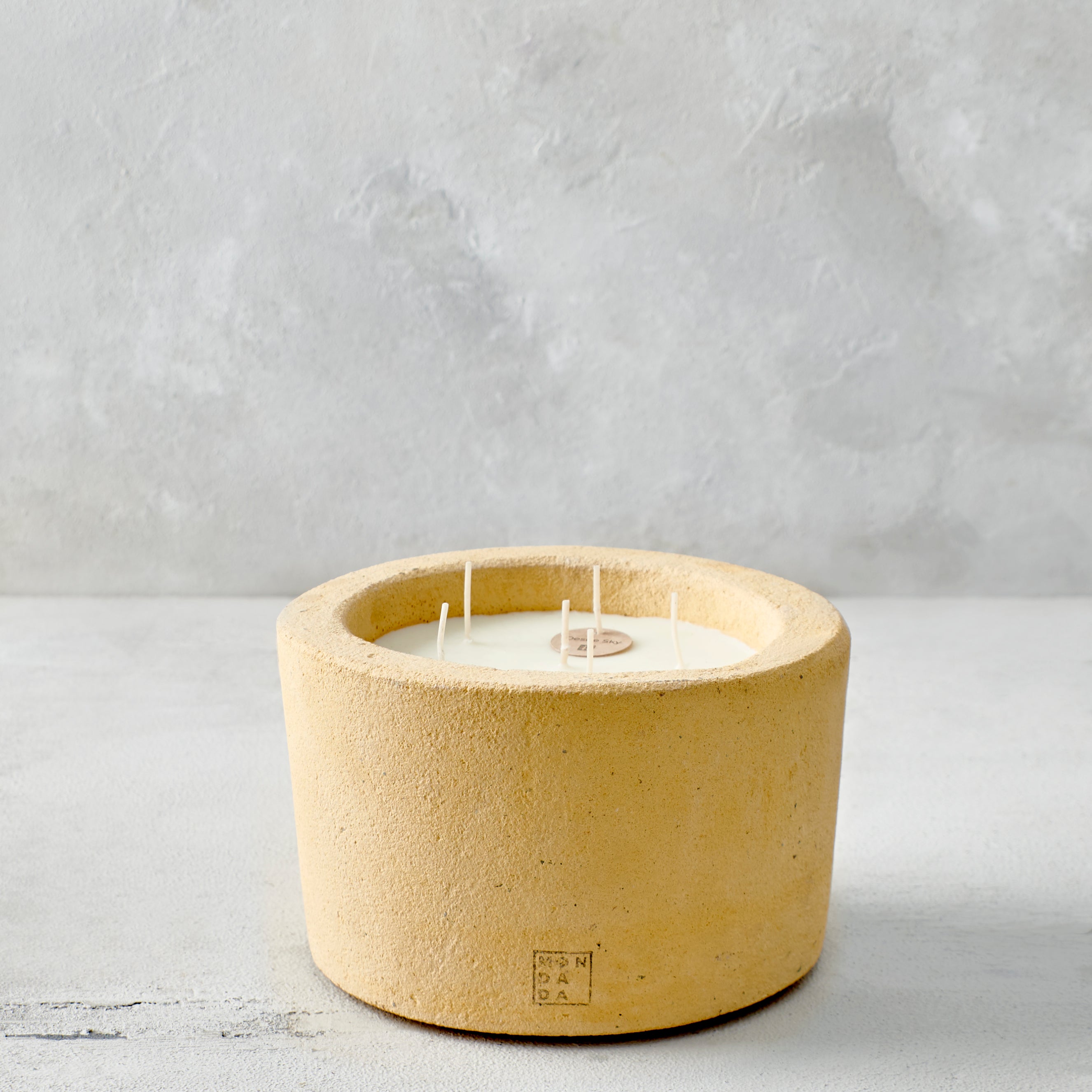 INDOOR MINÉREL LARGE CANDLE - MUSTARD