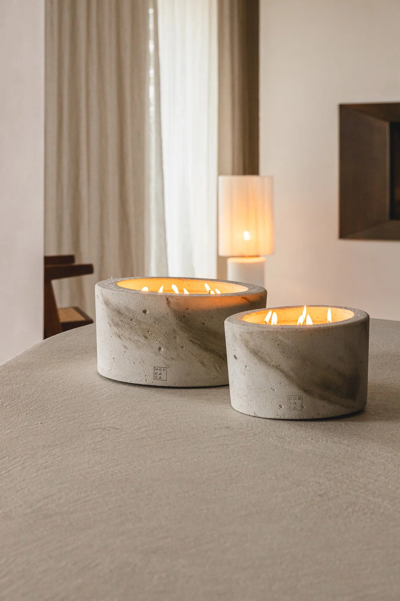 INDOOR MINÉREL MEDIUM CANDLE - ECRU