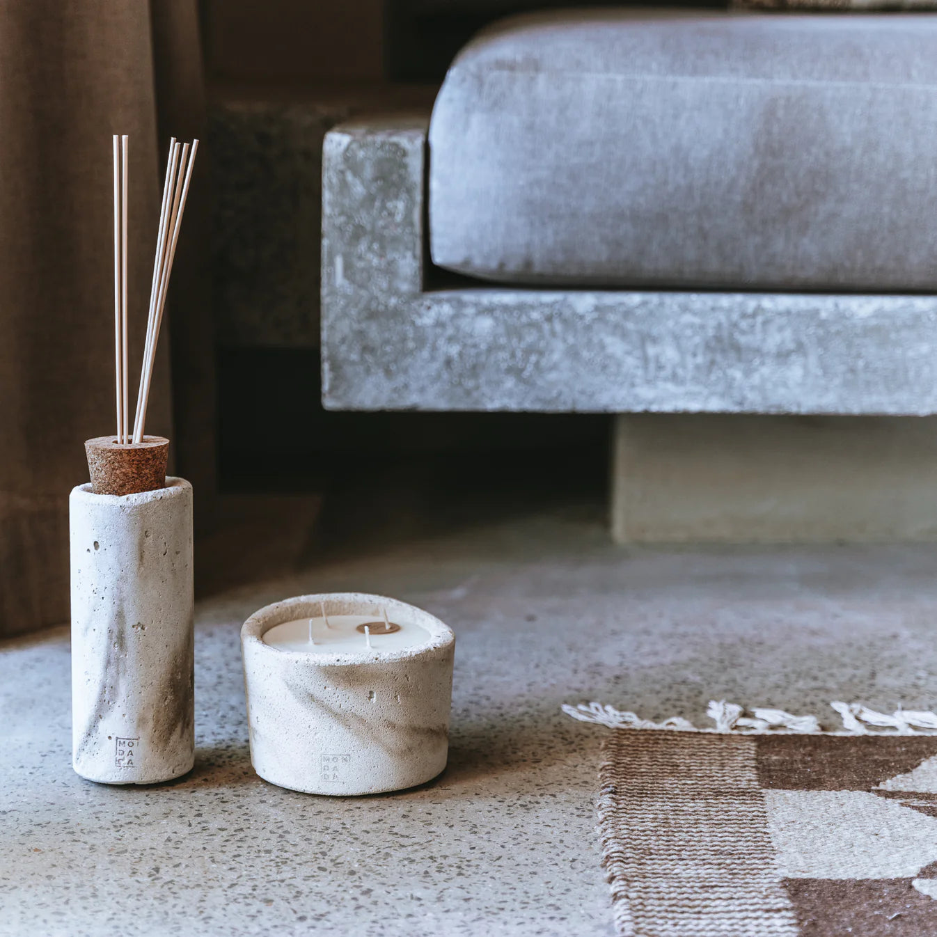 INDOOR MINÉREL SMALL CANDLE - GREY